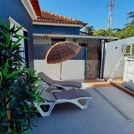בית נופש Arrabida Cozy House פלמלה